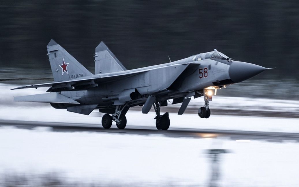 Патрулювання Чорного моря літаками з "Кинжалами": у ЗСУ прокоментували рішення Путіна