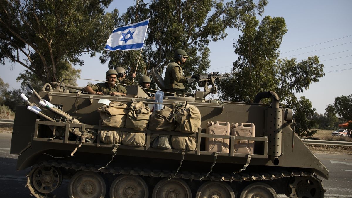 Израильский военный назвал причину,  почему ЦАХАЛ отложил наземную операцию в секторе Газа