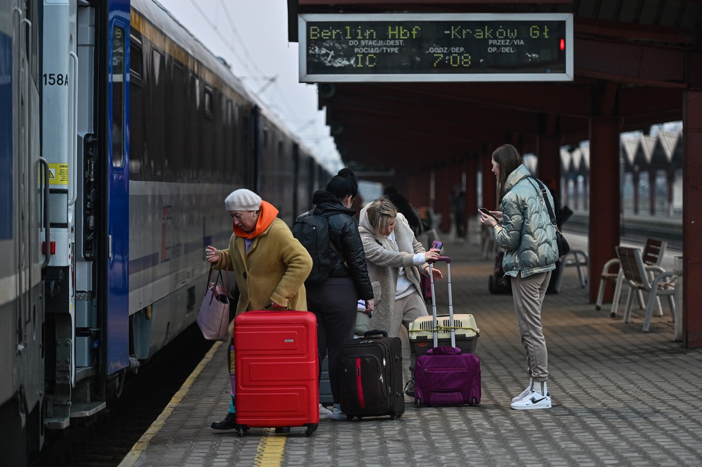 Беженцы из Украины в Европе: какие страны предоставляют временную защиту повторно