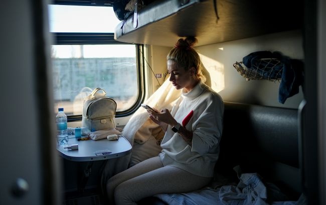 Жіночі купе вже доступні у восьми пасажирських поїздах УЗ