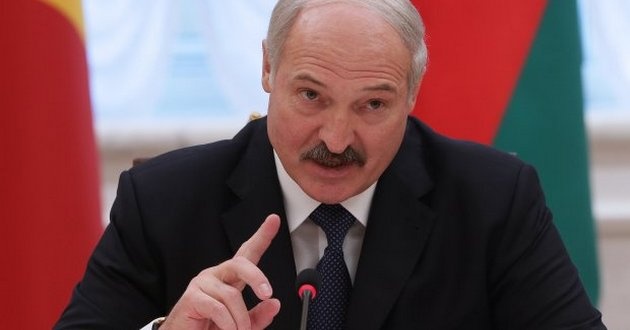 Лукашенко образився на Вірменію