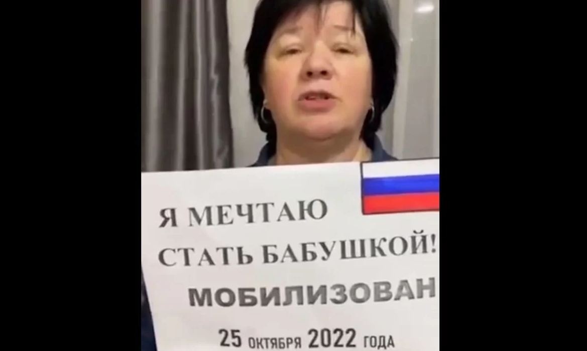 "Челобитная" Путину: жены мобиков разозлили соцсети