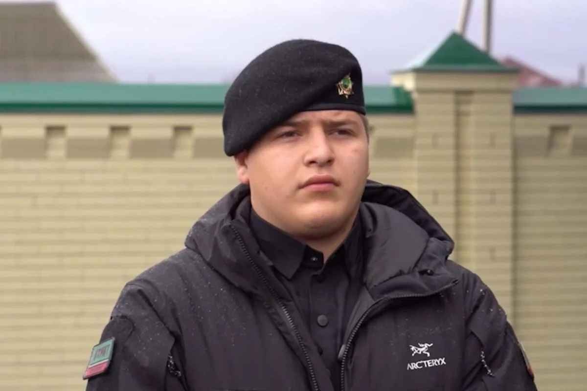 Сыну Кадырова в 16 лет доверили курировать батальон