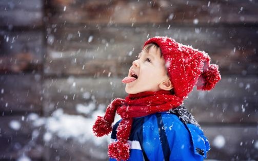 Зима в Україні почнеться зі снігопадів та дощів
