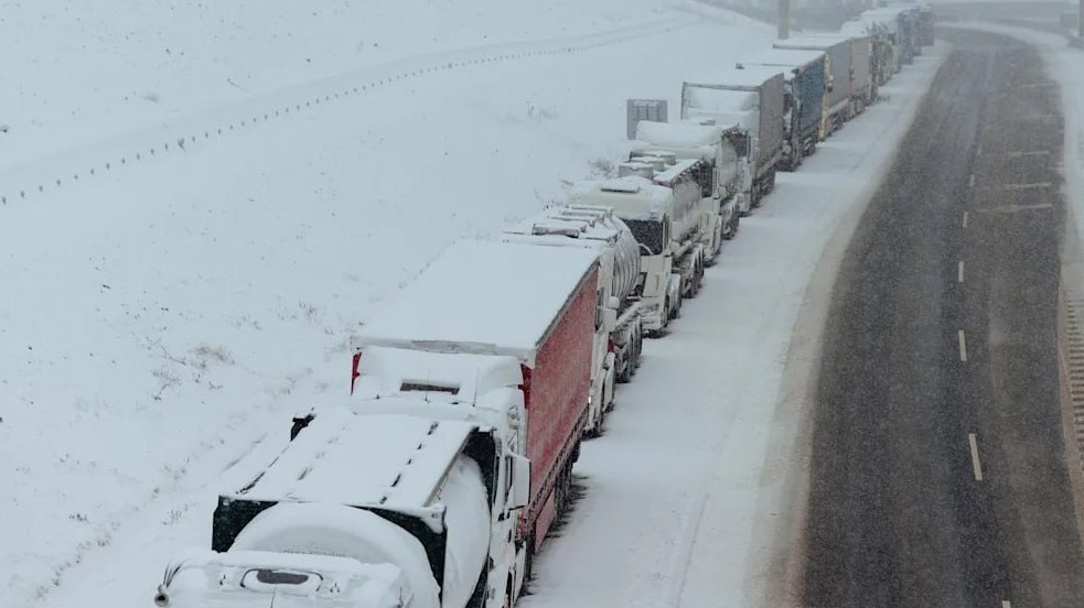 В Словакии начали блокаду грузовиков на границе с Украиной