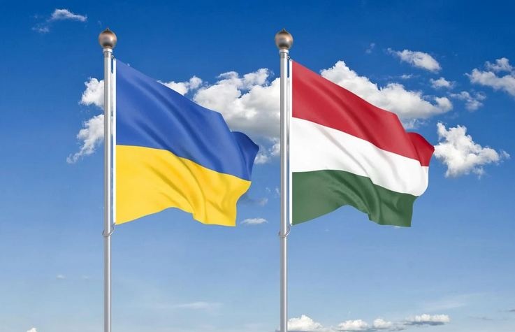 Границу для украинских фур перекрыла  Венгрия