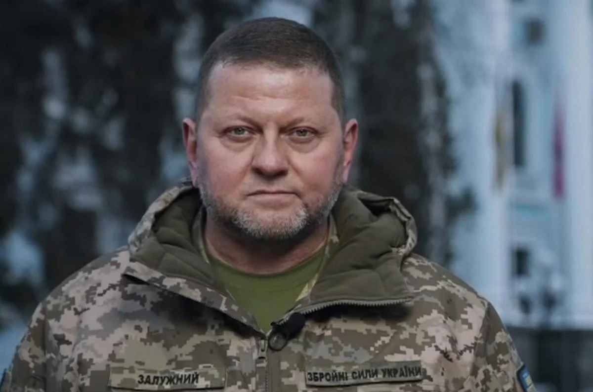 "Украина не сдается благодаря вам": Залужный поздравил военных ВСУ