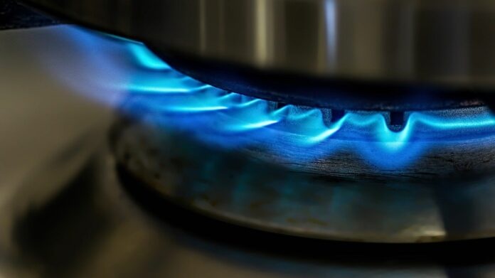 Ціни на газ в Україні впали після зростання: скільки зараз коштує блакитне паливо