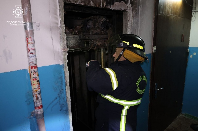В Харькове из-за пожара в лифте погиб человек: неисправность вряд ли стала причиной ЧП
