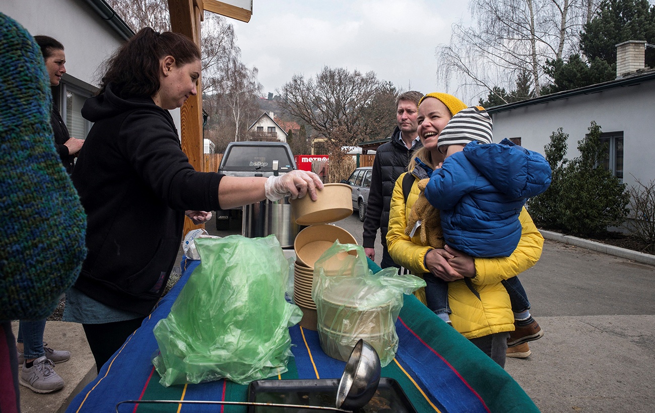 Українські біженці у Чехії: що потрібно встигнути зробити до кінця року