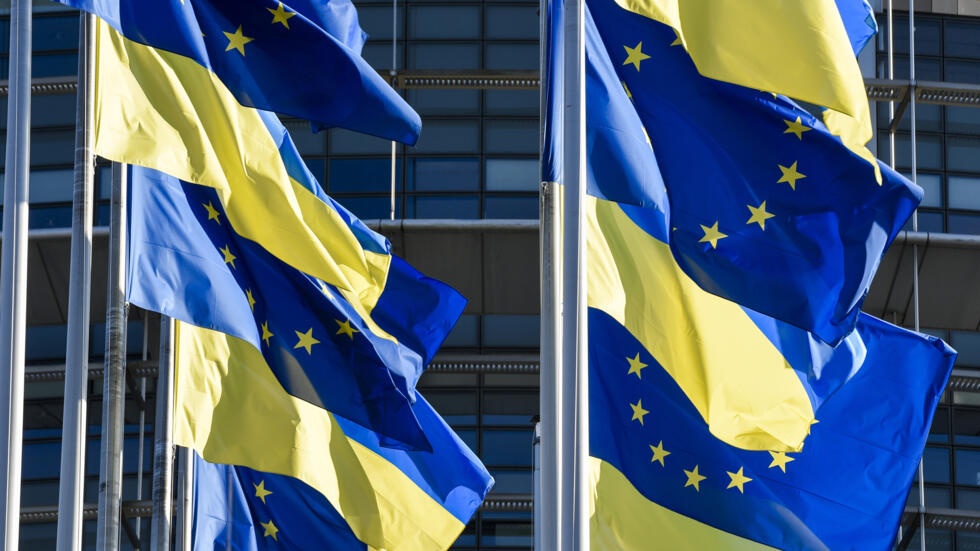 Решение о начале переговоров о вступлении в ЕС: Украину ждет непростой и длительный процесс