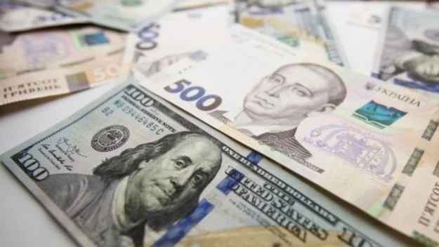 Стоимость доллара и евро в обменниках: свежий курс