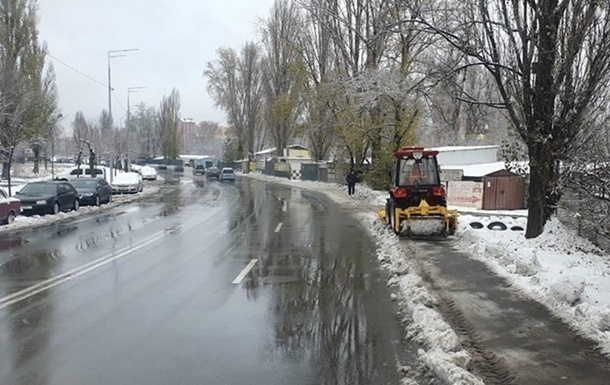 Дощ та ожеледь: прогноз погоди в Україні на сьогодні