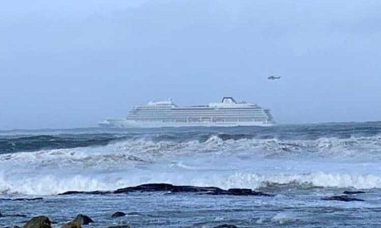 Шторм потрепал круизный лайнер в Северном море: детали спасения