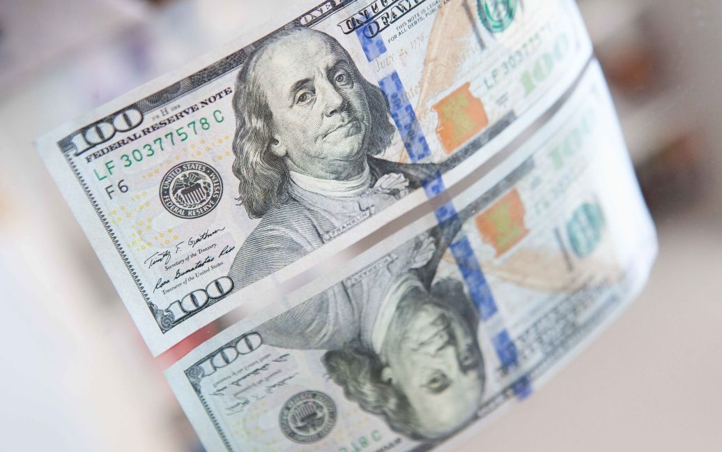 Обмінники виставили нові курси валют: що відбувається з доларом