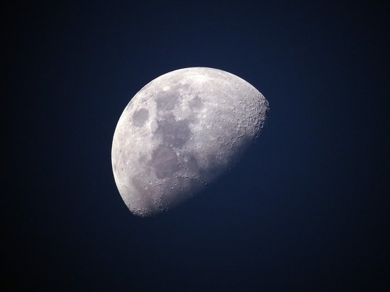 Убывающая Луна с 28 декабря: что ждет каждого в это время