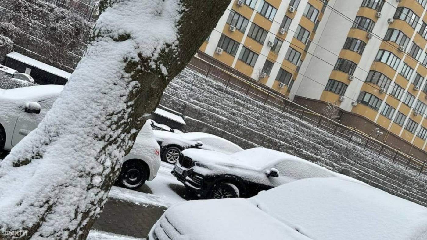 Дощ, сніг, налипання снігу та ожеледиця: прогноз погоди в Україні на сьогодні