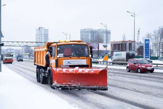 Снегопад в Киеве: в полиции дали советы водителям и пешеходам