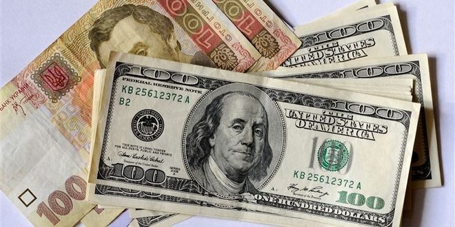 Гривня рухнула: Нацбанк обновил исторический рекорд курса доллара