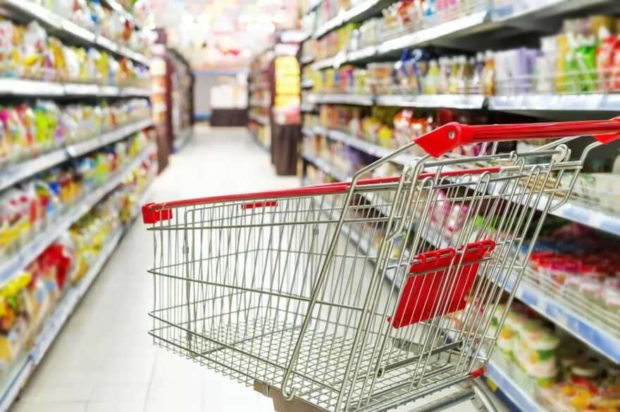 Не тратьте деньги попусту: названы продукты, которые не стоит покупать в супермаркете