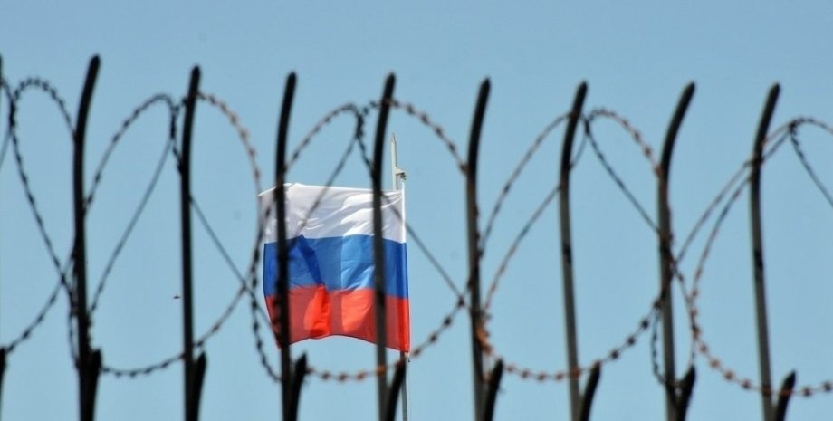 У Politico перерахували країни, які допомагають РФ обходити західні санкції