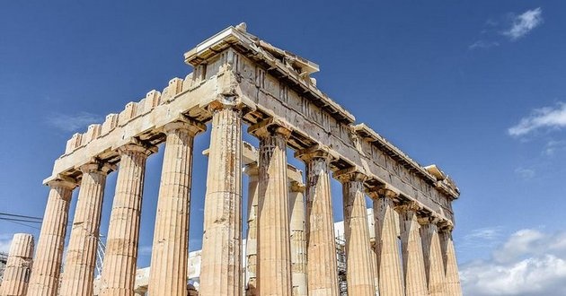 Греция вводит "климатический" налог: сколько придется заплатить туристам