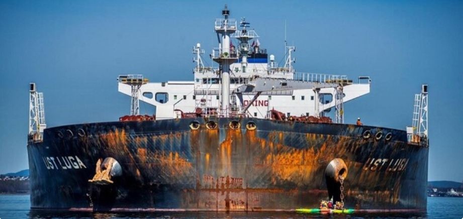 Не впізнали: єменські хусити напали на танкер з російською нафтою