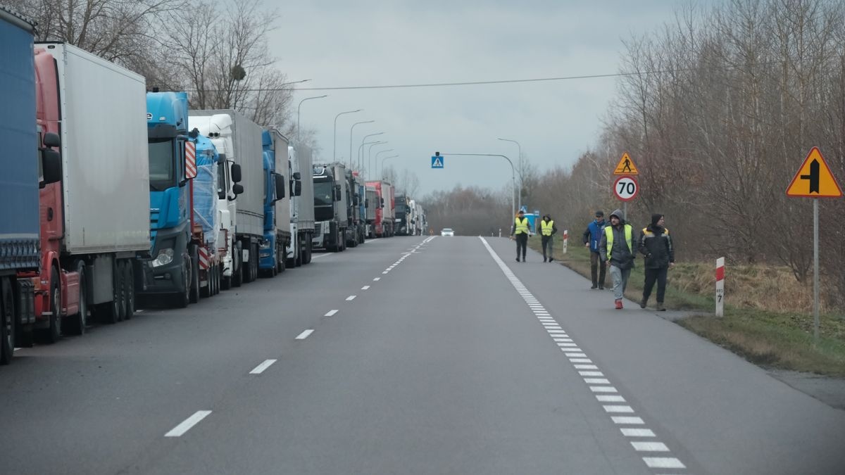 Заблокирован еще один пункт пропуска на границе с Румынией