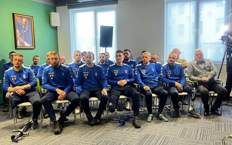 Не выпустили из Украины: половину футбольной команды военных с ампутациями отправили в ТЦК