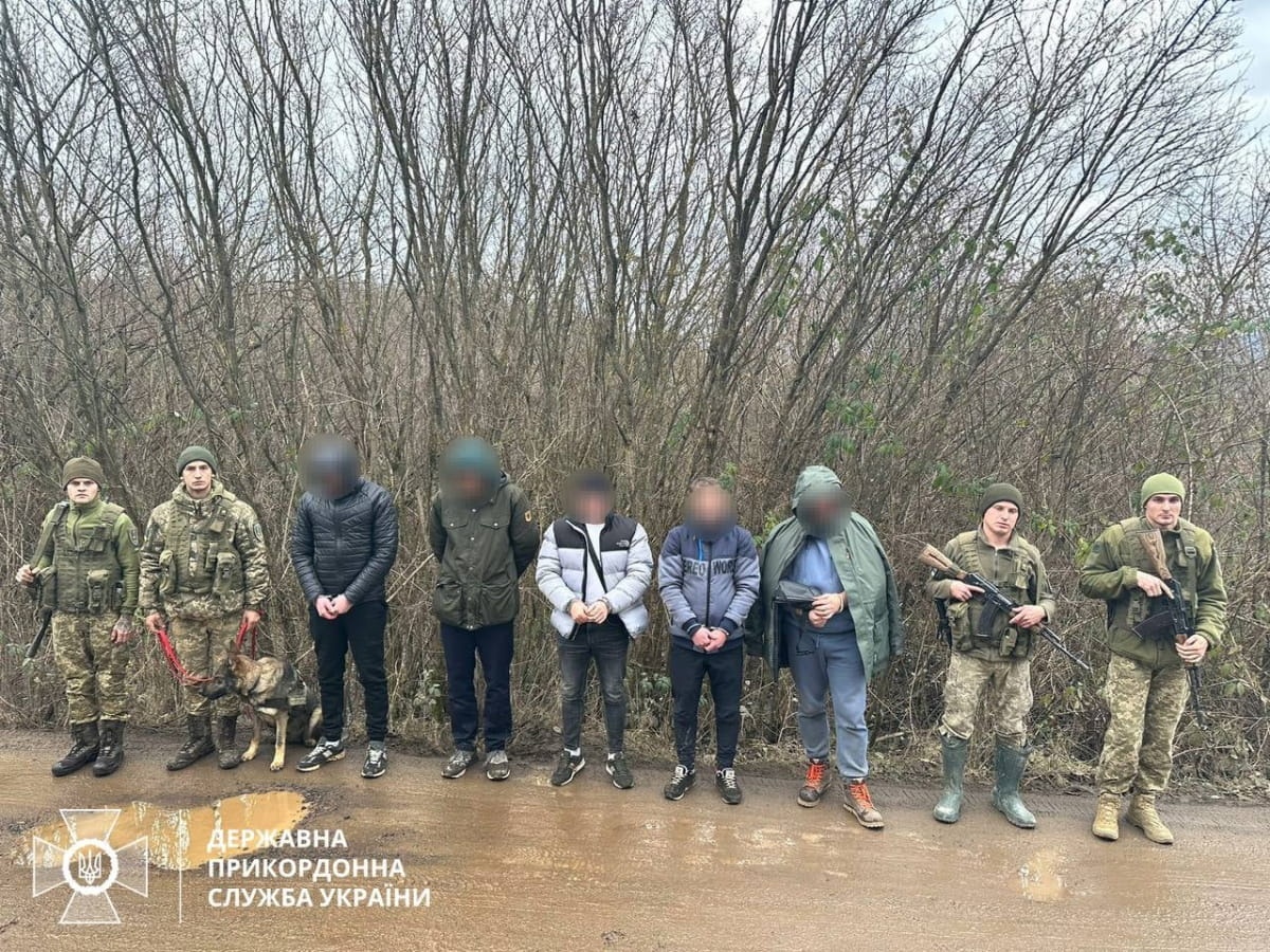 Преодолеть "железный занавес": кто из украинских мужчин сможет выехать за границу с 1 февраля