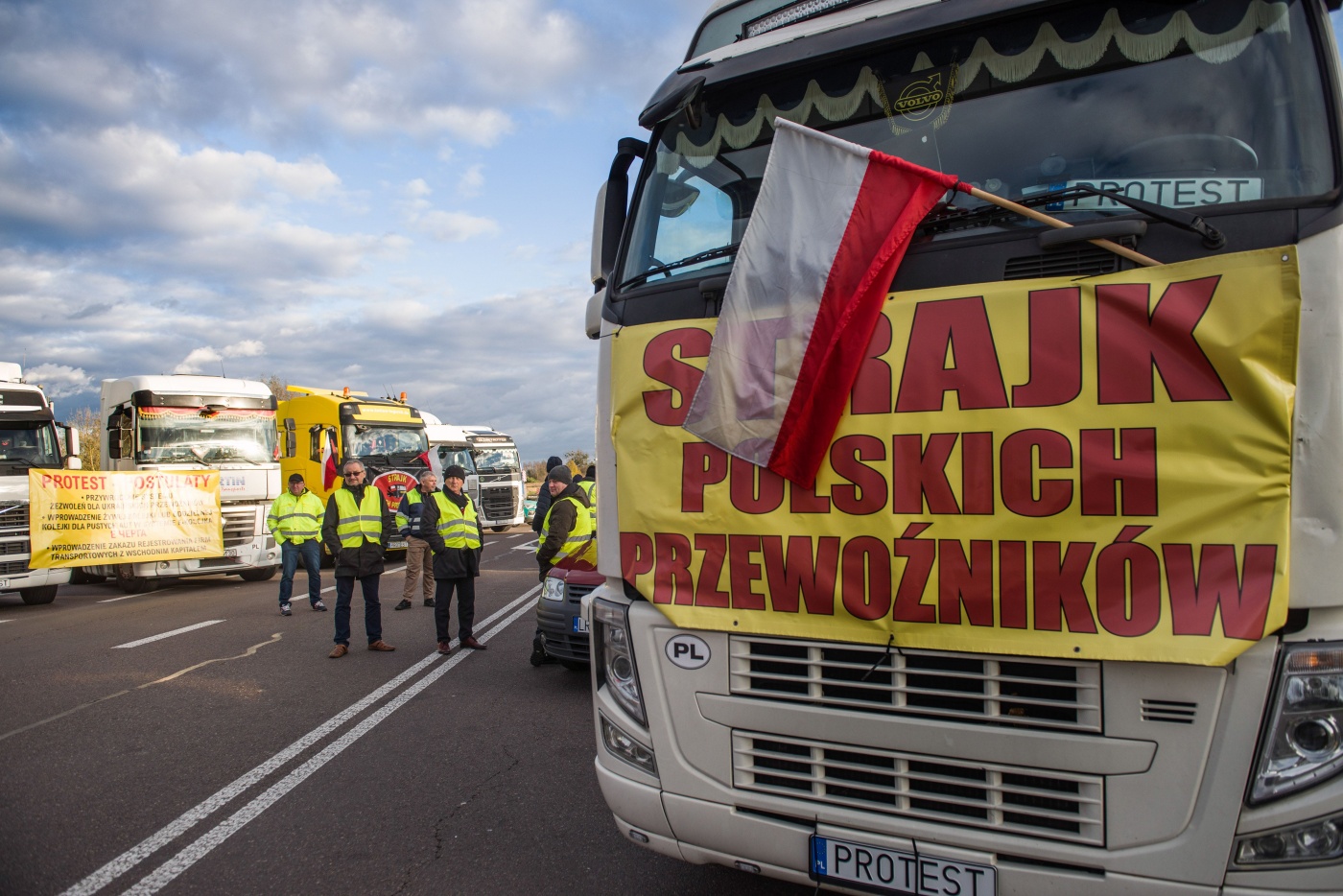 Польские перевозчики приостановят свой протест на границе с Украиной