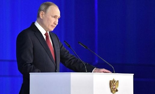 Путін зізнався, що хоче показати Заходу "відомий жест", але не може