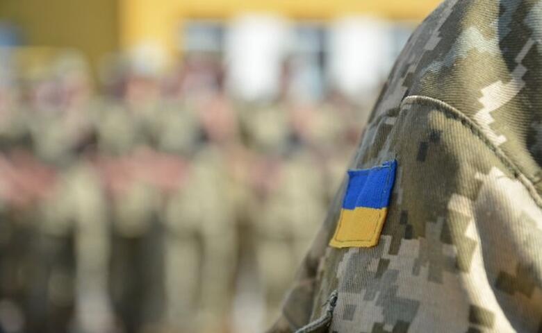 Не работают и не служат: сколько в Украине военных пенсионеров до 60 лет