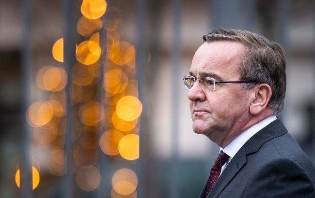 Министр обороны Германии призвал Европу готовиться к "худшему сценарию"