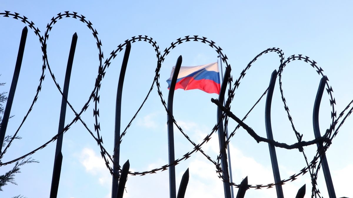 О. Кочетков: Чому міжнародні санкції проти РФ не працюють