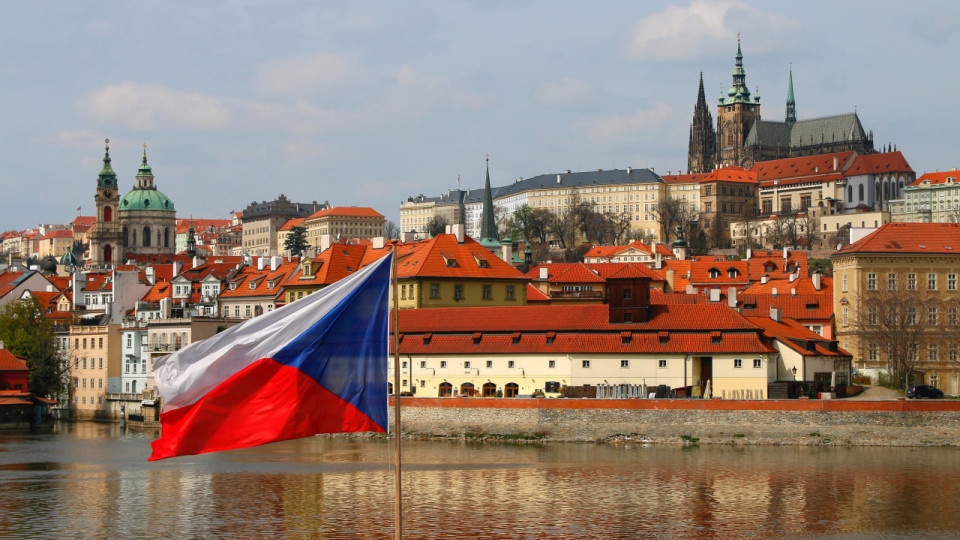 Хто з біженців отримуватиме збільшену допомогу в Чехії: коли зміняться умови перебування