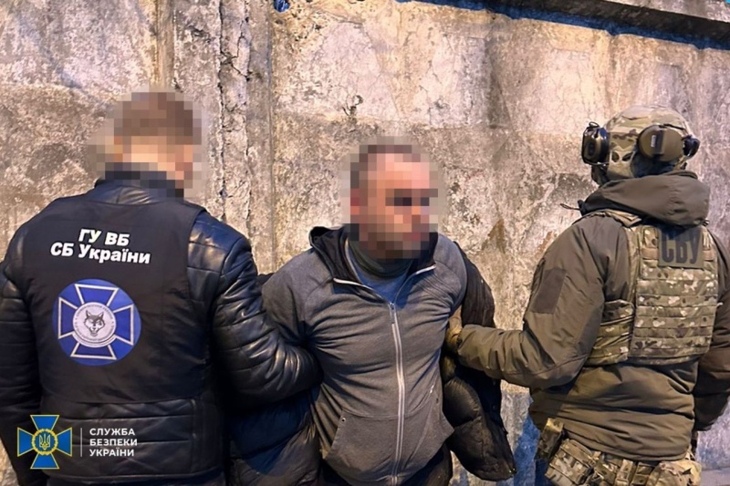 Тероризував мешканців Одеси під виглядом правоохоронця: СБУ затримала злочинця