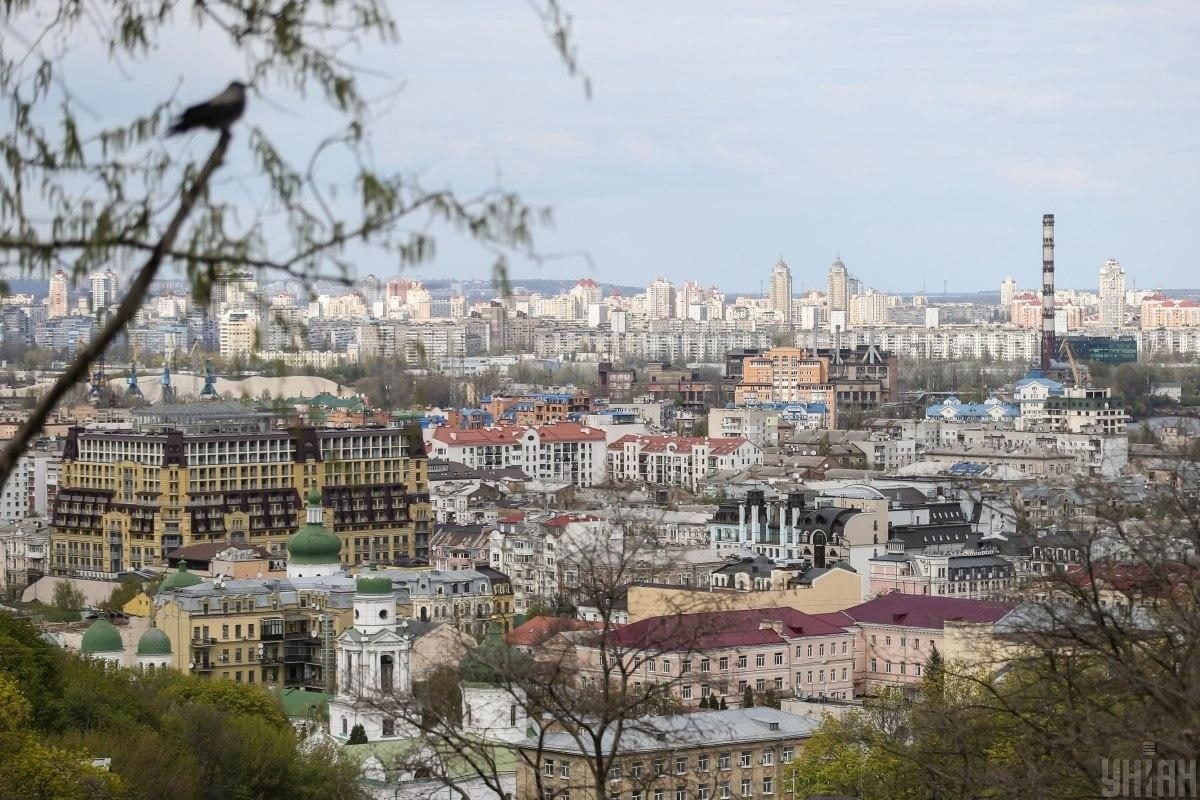 Тепло, но дождливо: синоптики рассказали, каким будет март в Киеве