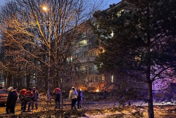 Звук мотора и взрыв: россияне уронили дрон на жилые дома в Санкт-Петербурге