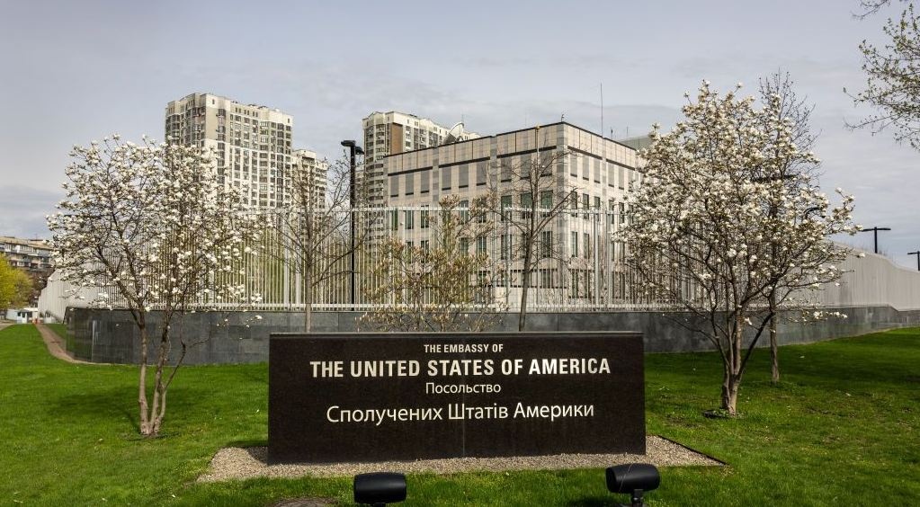 Посольство в Киеве усилят военспецами: США значительно увеличат штат