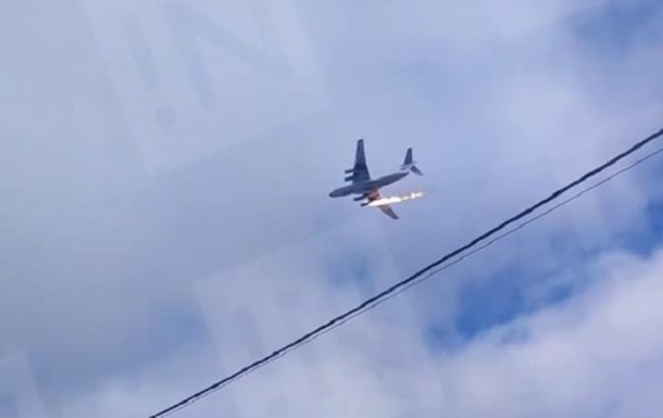 Упал на территории кладбища: в России разбился самолет Ил-76