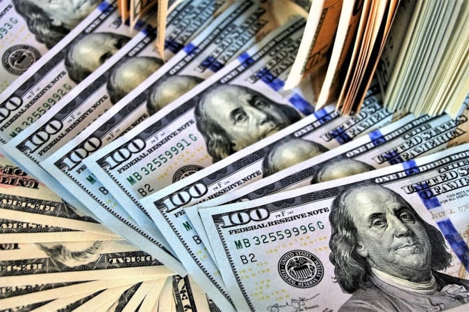 Обменные пункты выставили новые курсы валют: сколько стоит доллар