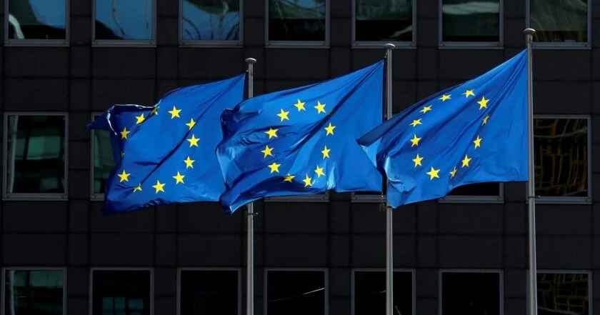 ЕС выплатил первый транш из 50 млрд евро помощи Украине, - Боррель