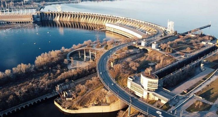 Чи може удар по ДніпроГЕС спричинити затоплення найближчих сіл: експерт дала відповідь