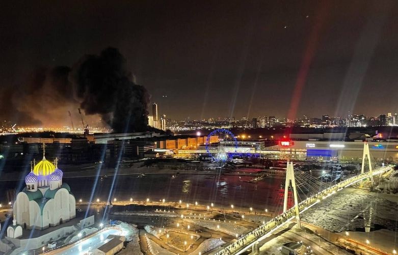 В Москве масштабный теракт: есть убитые, здание горит