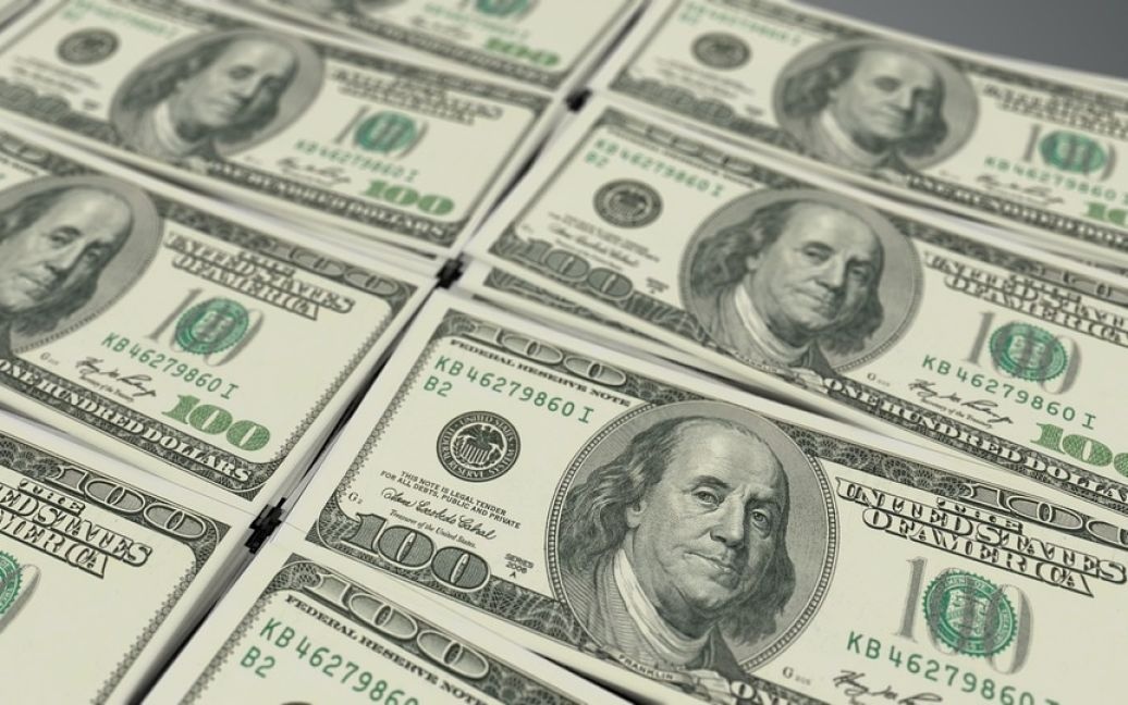Доллар снова дорожает: какой сегодня курс в обменных пунктах