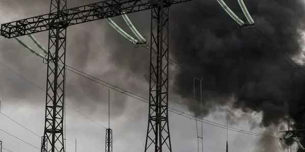 Бракує потужності: мешканців Харкова закликають вимкнути електрообладнання