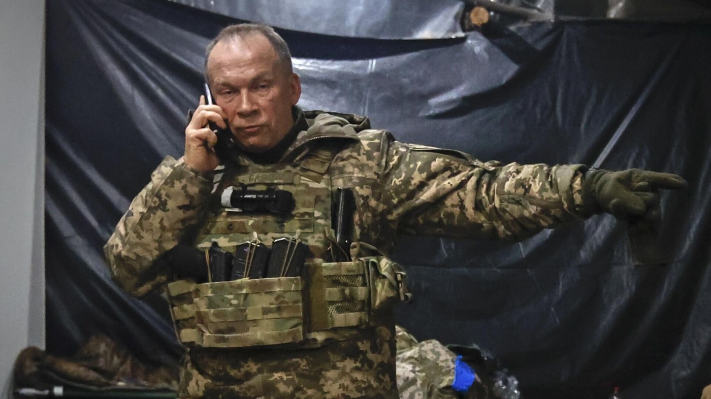 Не тысячи человек: Сырский назвал количество военных, взятых в плен при выходе из Авдеевки