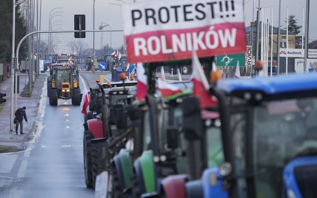 Польські фермери поновили блокаду великого пункту пропуску