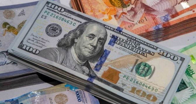 Банкир рассказал, что может быть с курсом валют в Украине без помощи США